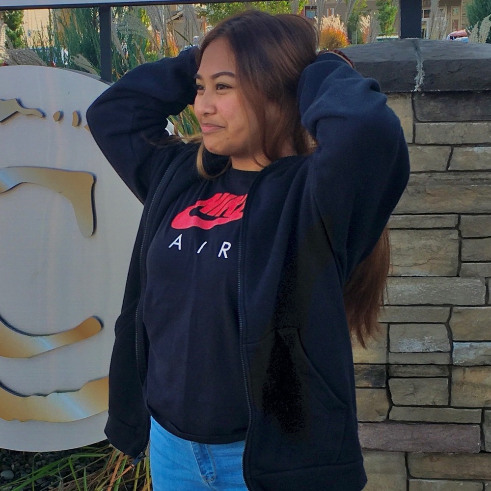 Meet your Posher, Andrea